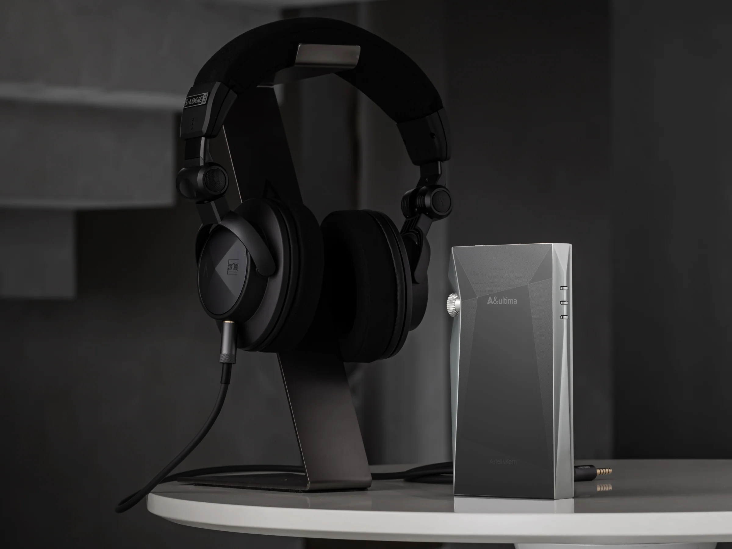 Astell&Kern A&ultima SP4000 Digital Audio Player - Image 17