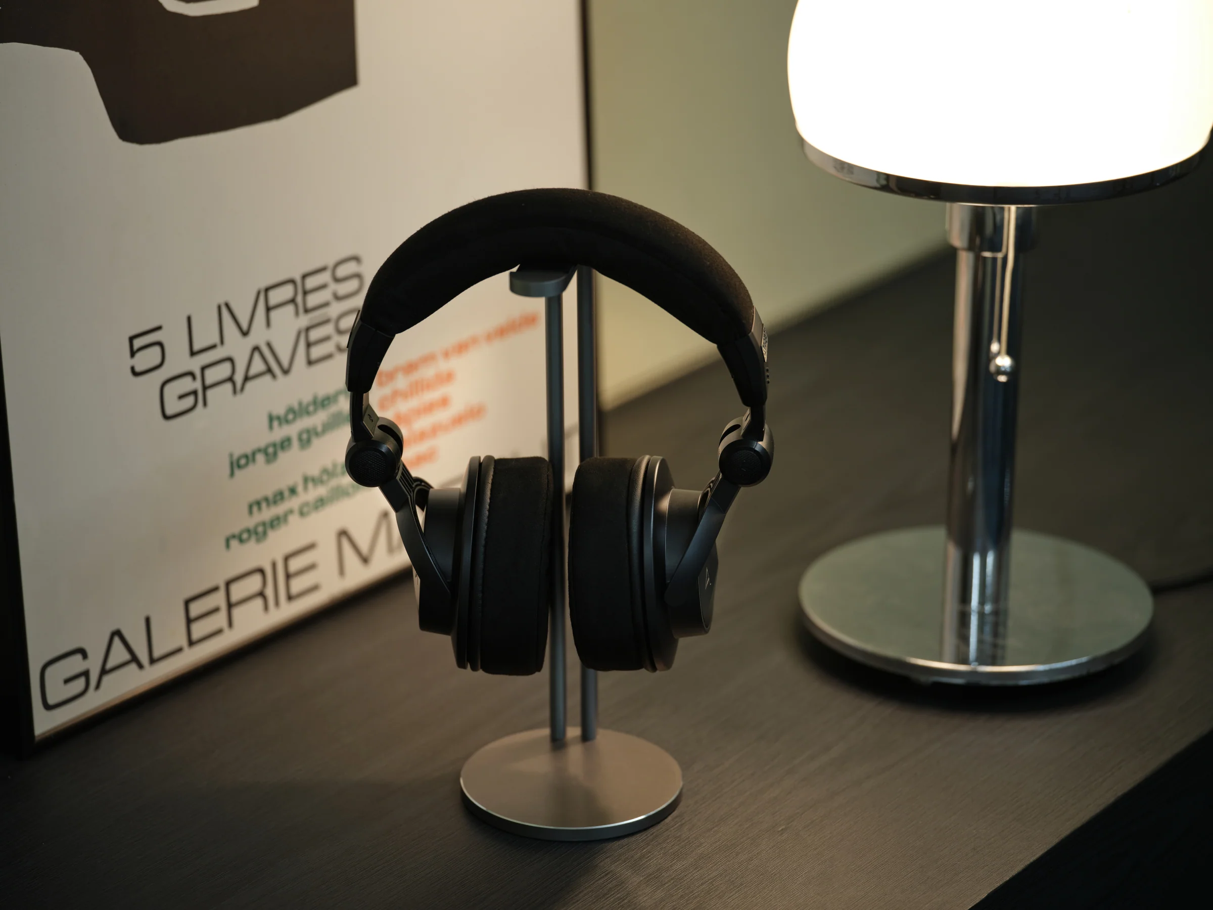 Astell&Kern Virtuoso Closed-Back Headphones - Image 12