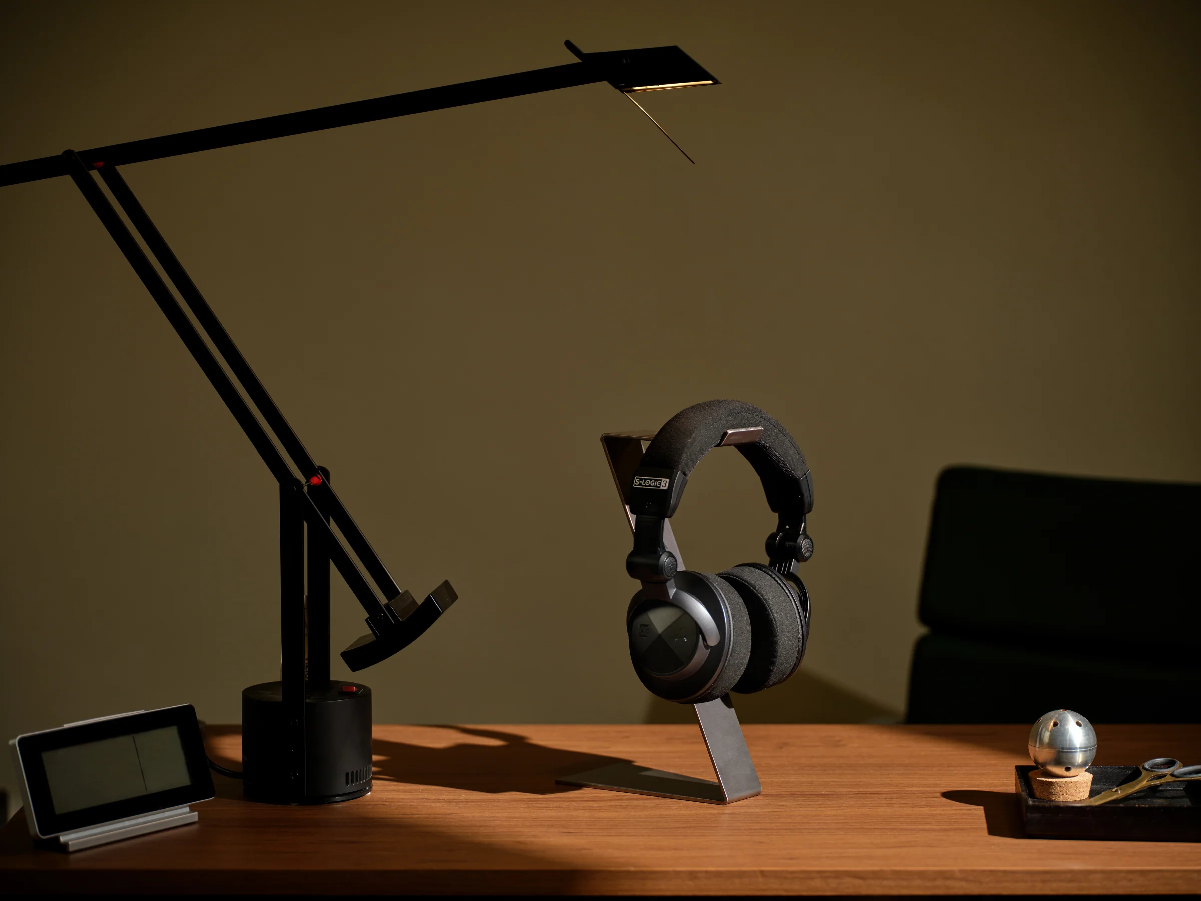 Astell&Kern Virtuoso Closed-Back Headphones - Image 19