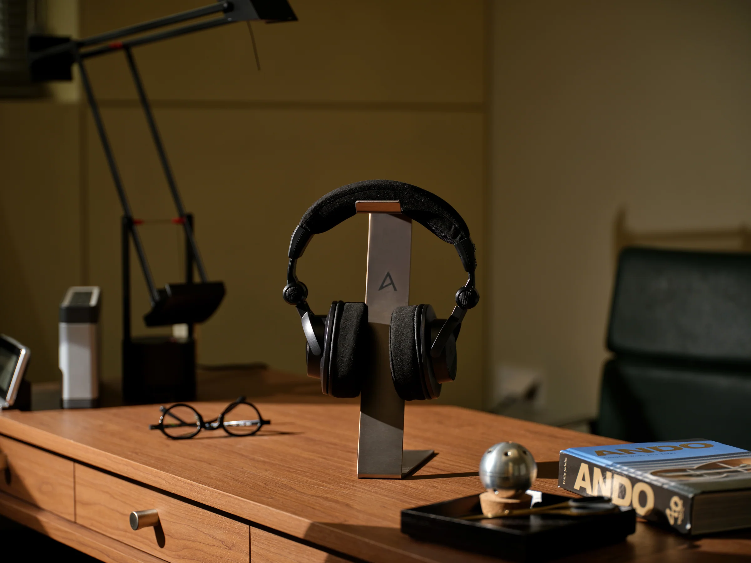 Astell&Kern Virtuoso Closed-Back Headphones - Image 20