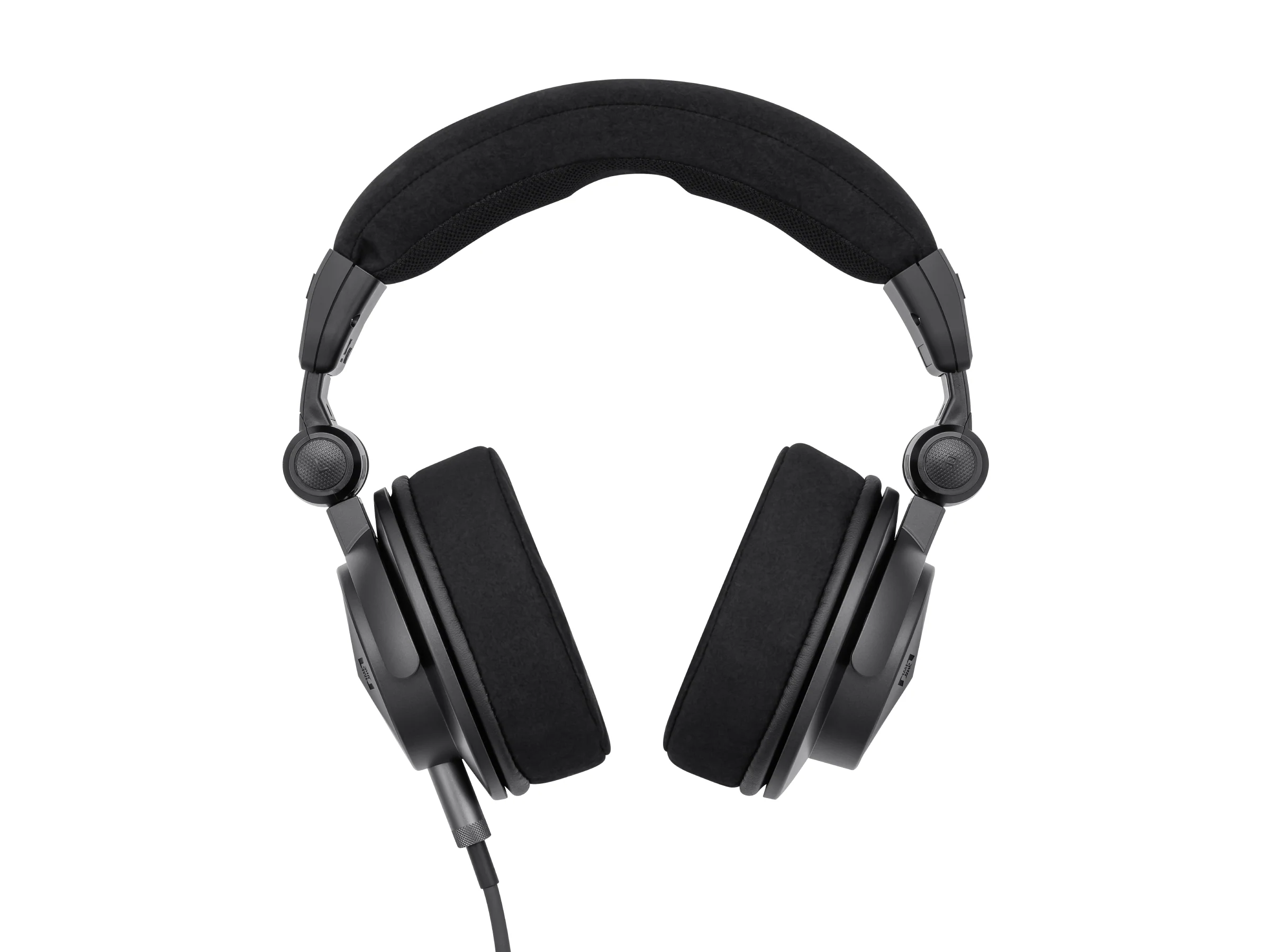 Astell&Kern Virtuoso Closed-Back Headphones - Image 3