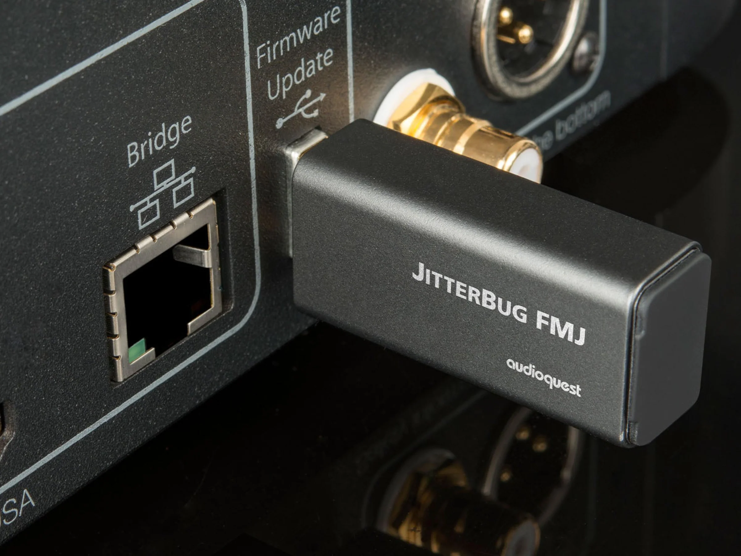 AudioQuest JitterBug FMJ USB 2.0 Data & Power Noise Filter - Image 4