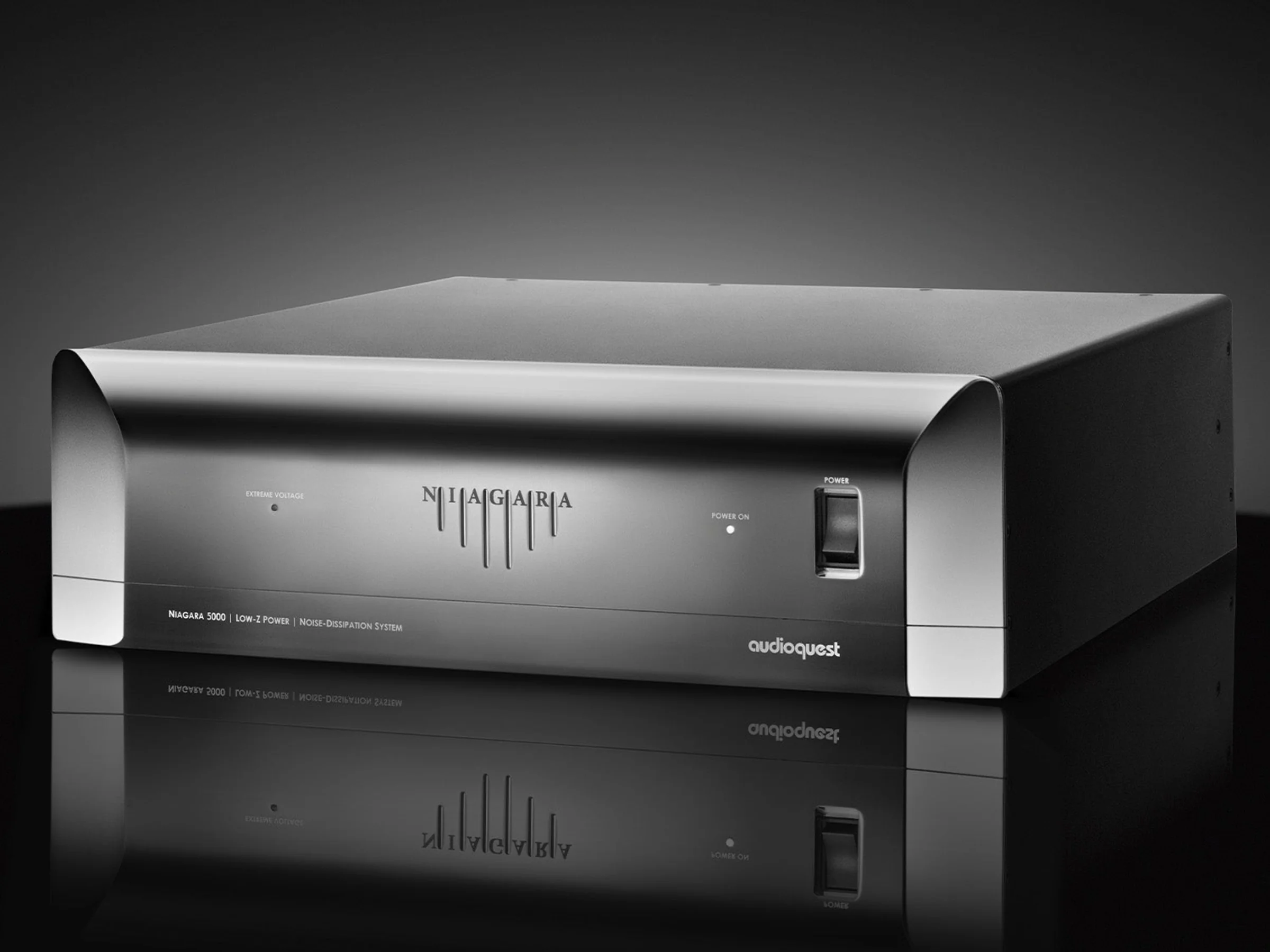 AudioQuest Niagara 5000 Power Conditioner - Image 3