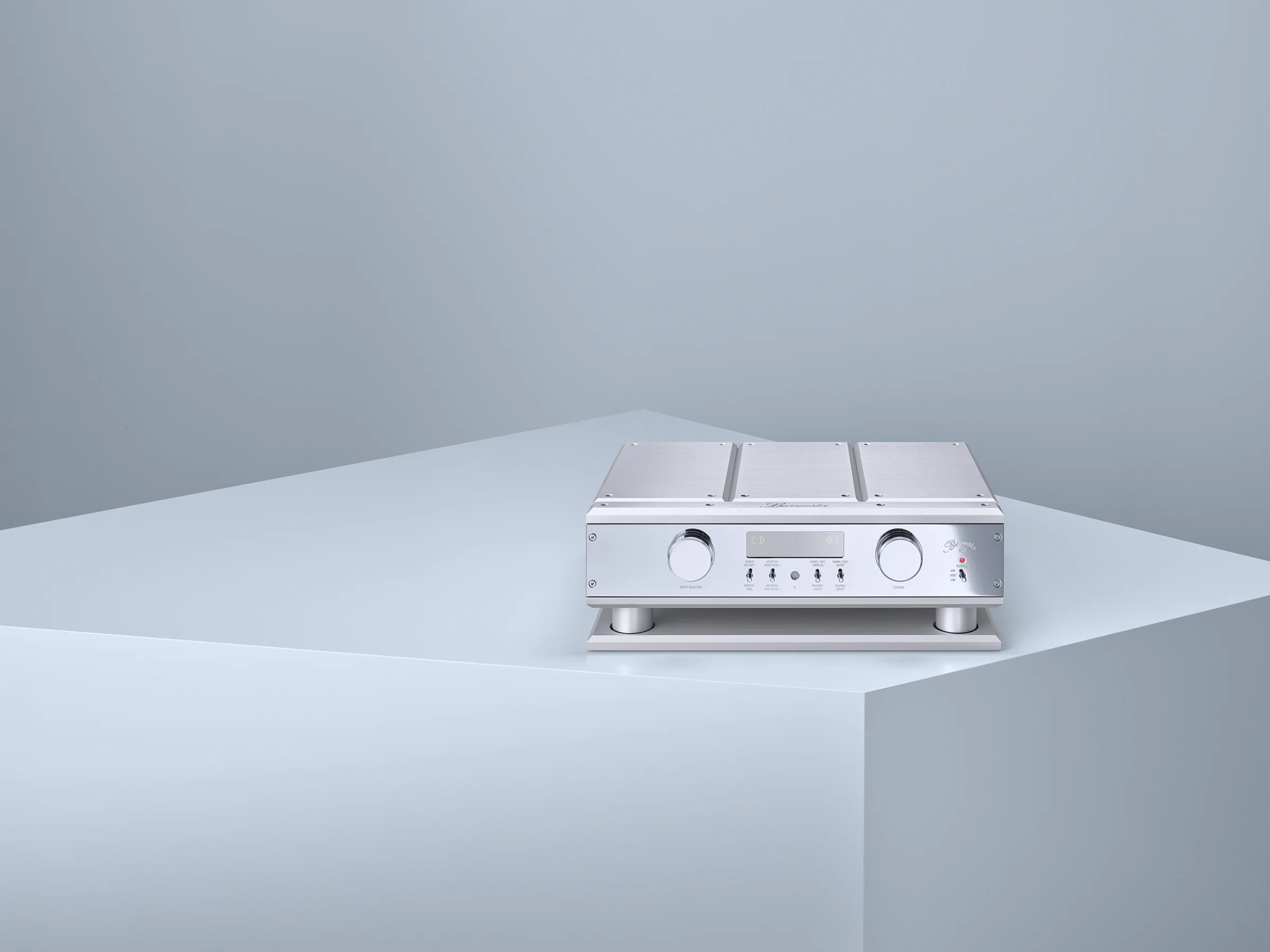 Burmester 077 Pre-Amplifier - Image 3