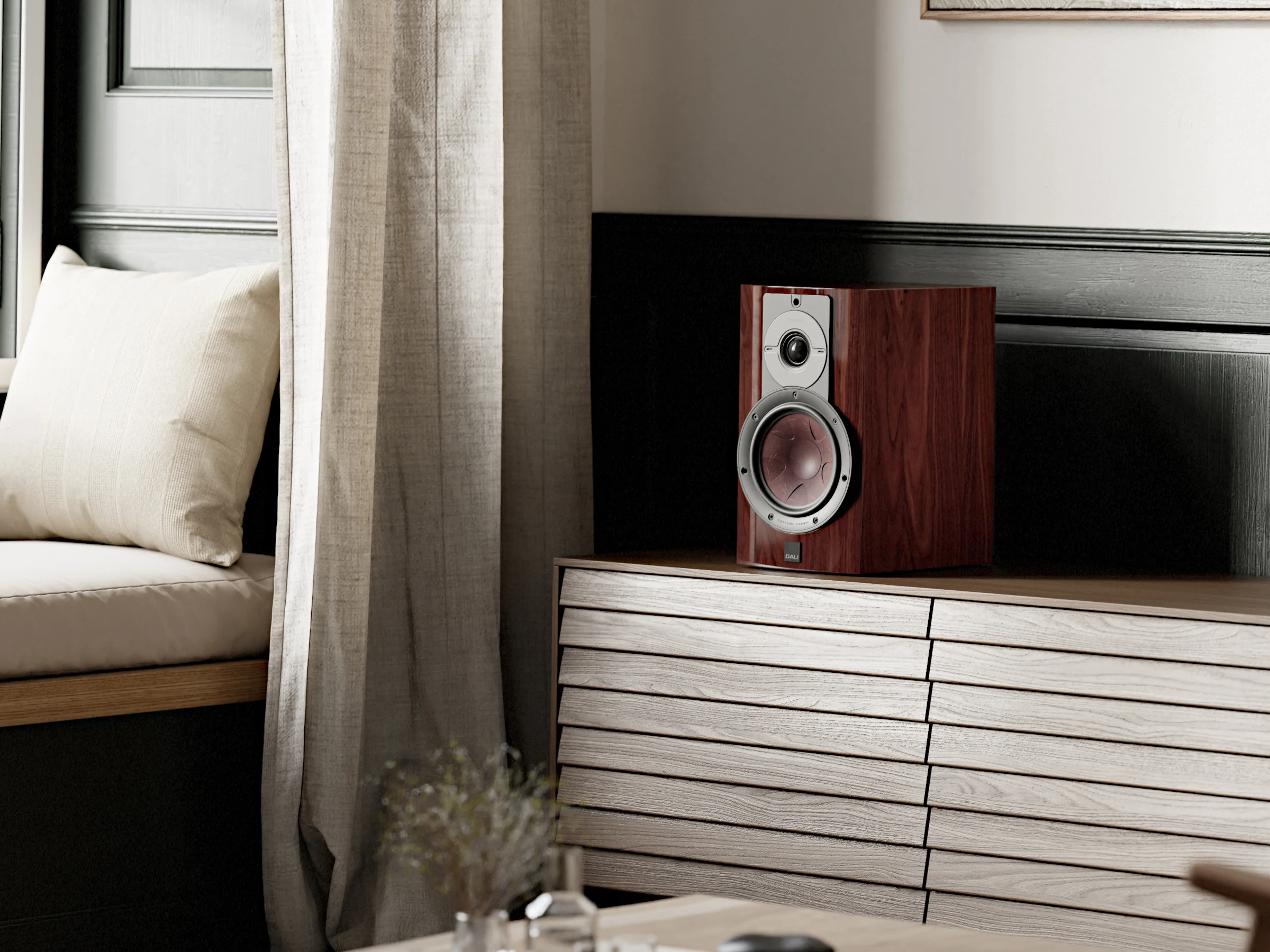 Dali Rubikore 2 Bookshelf Speakers - Image 11