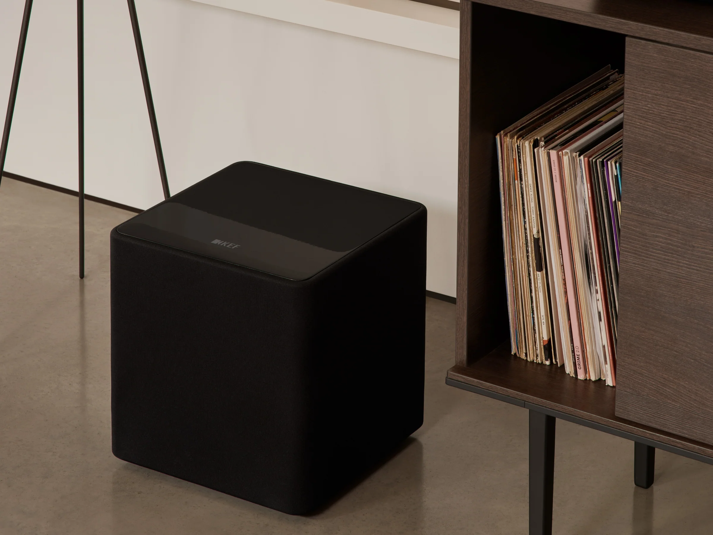 KEF Kube 10 MIE Subwoofer - Image 5
