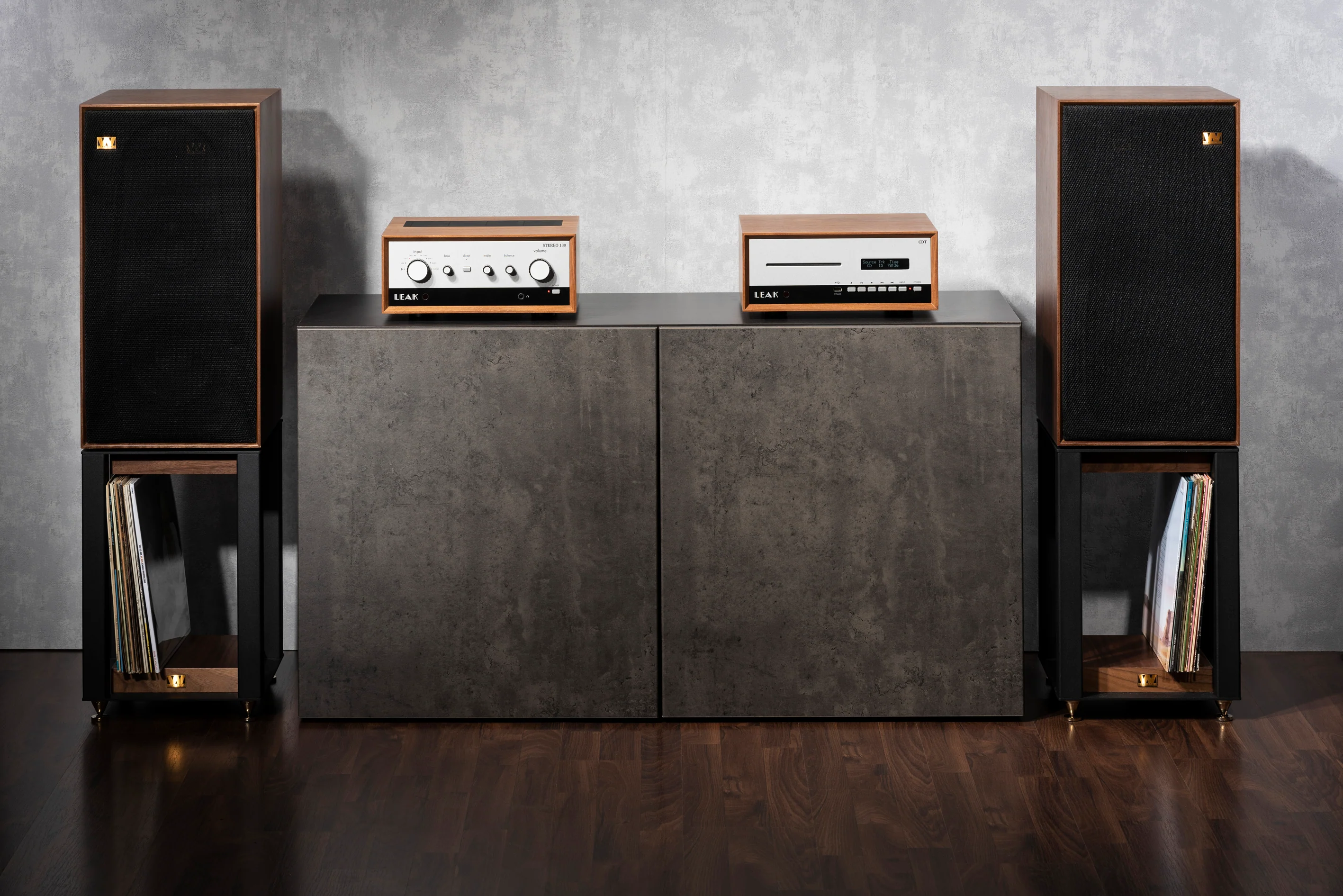 Leak Stereo 230 with Wharfedale Super Linton & Matching Stands - Image 23