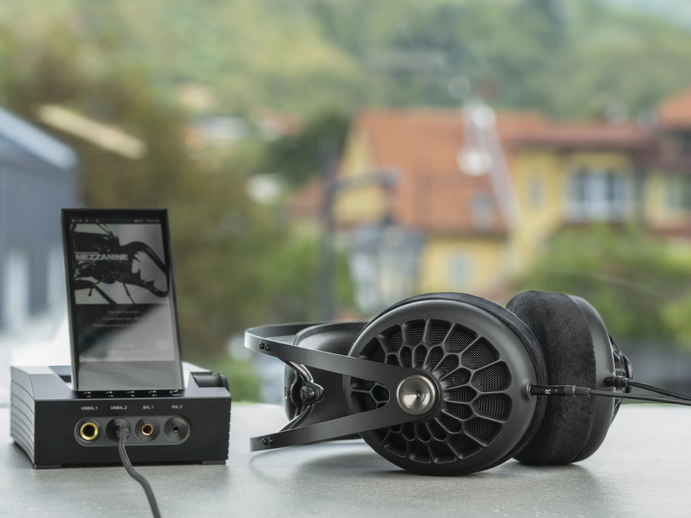 Meze 105 AER Open-Back Headphones - Image 17