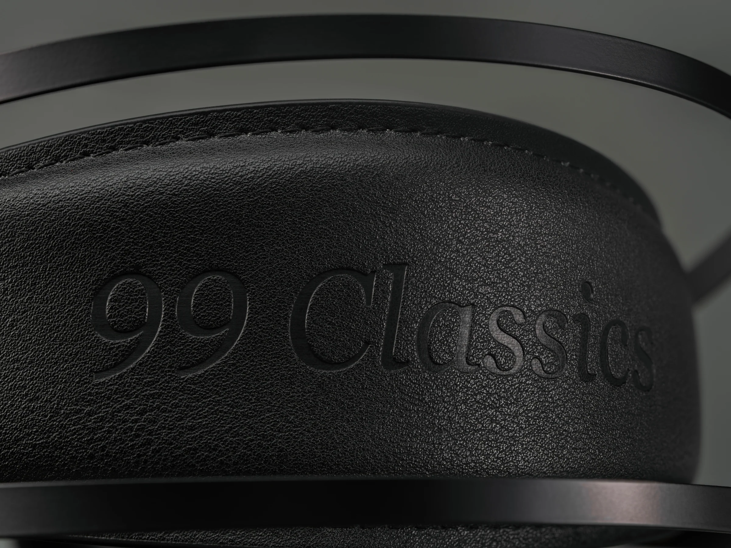 Meze 99 Classics 2nd Generation Closed Back Headphones - Image 11
