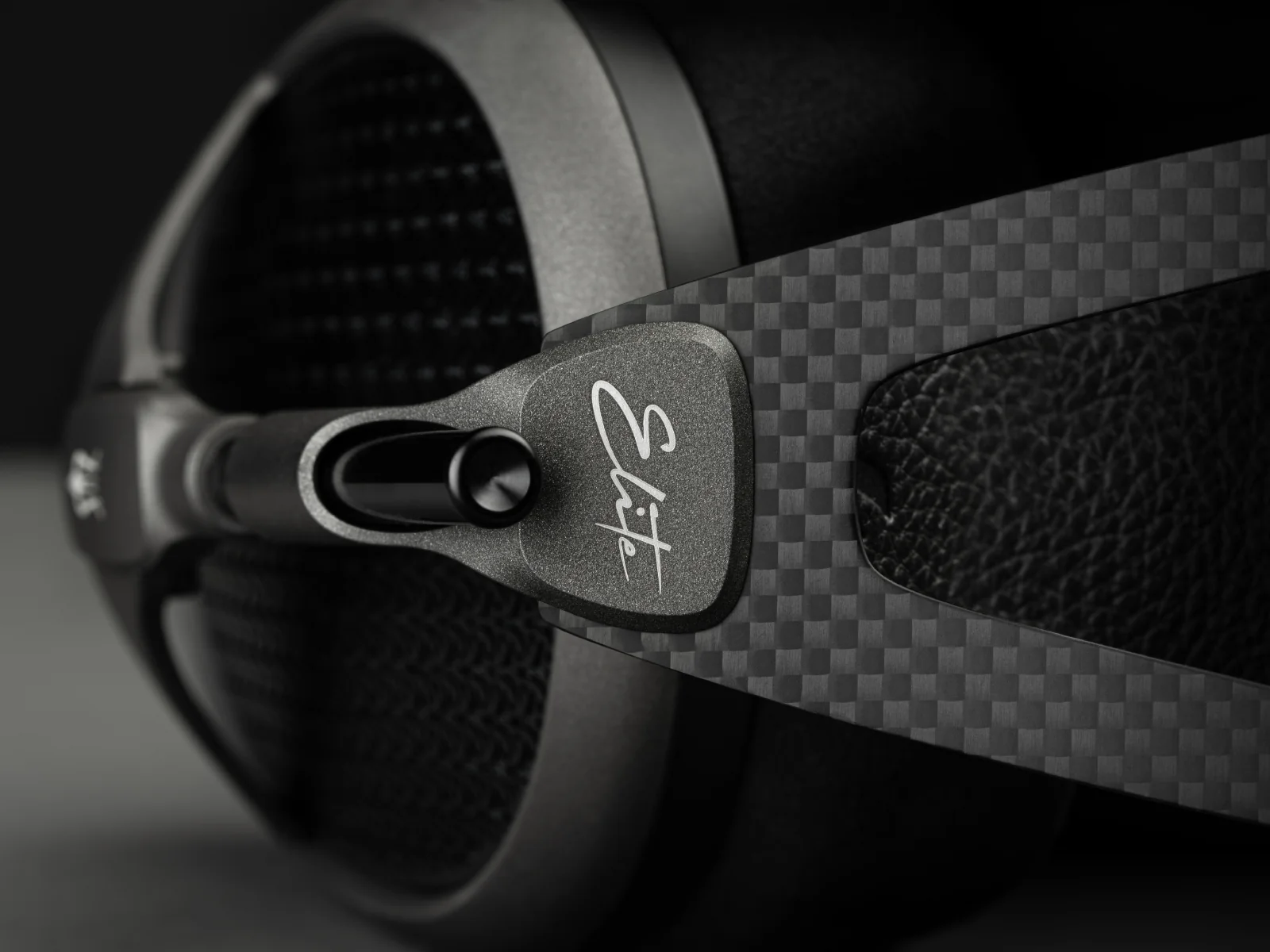 Meze Elite Headphones - Image 4