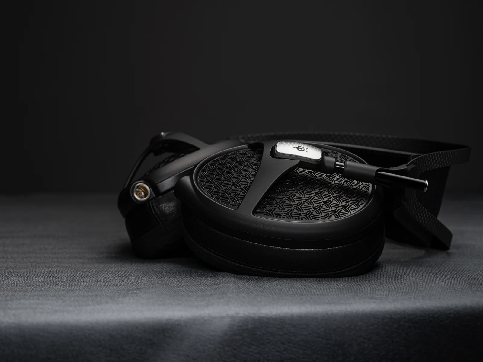 Meze Empyrean II Planar Headphone - Image 4