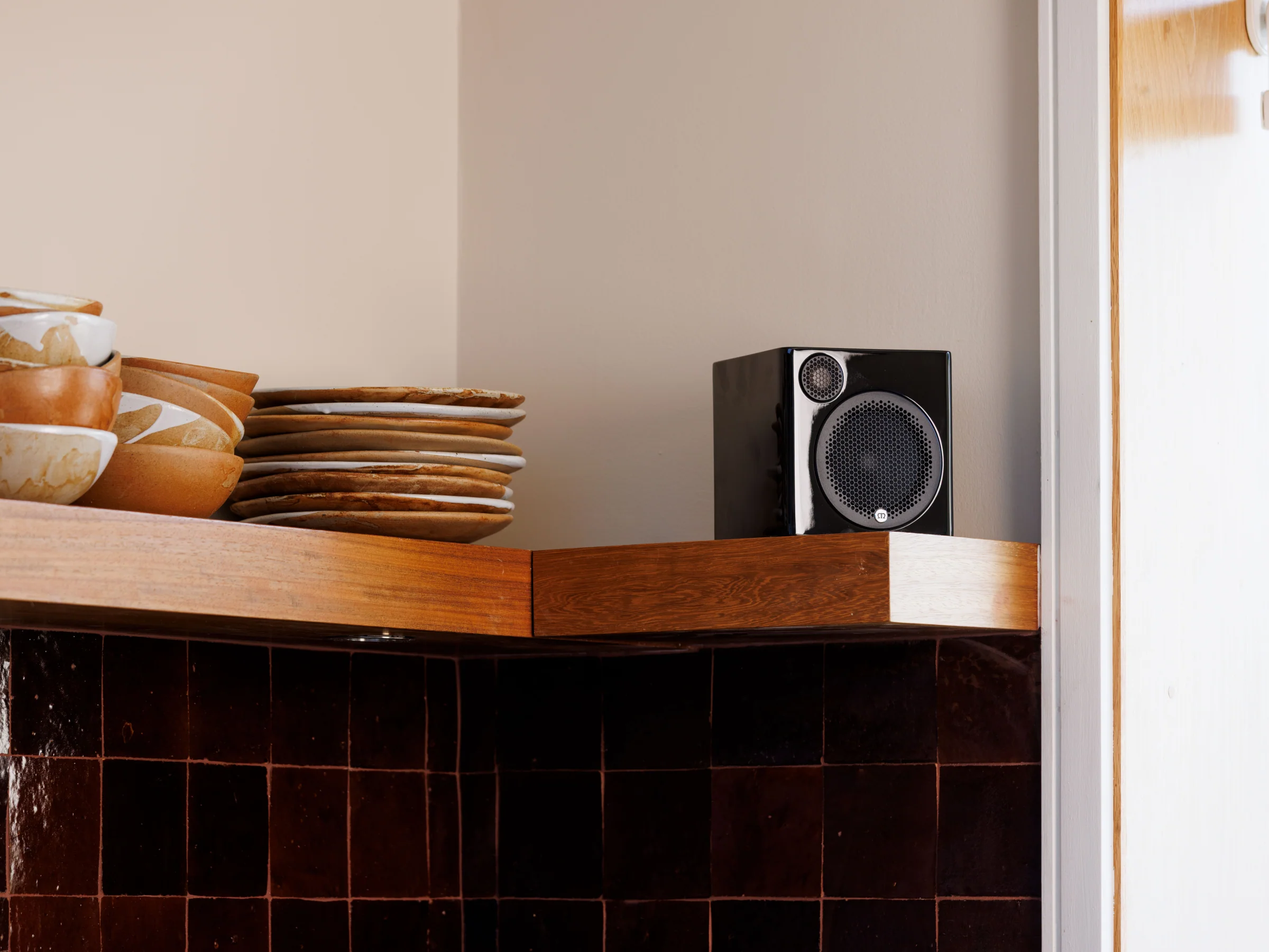 Monitor Audio Radius 4G One Bookshelf Speakers - Image 13