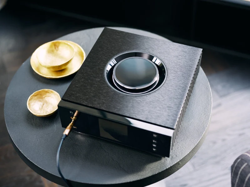 Naim Uniti Atom Headphone Edition with Focal Utopia Headphone System - Image 8