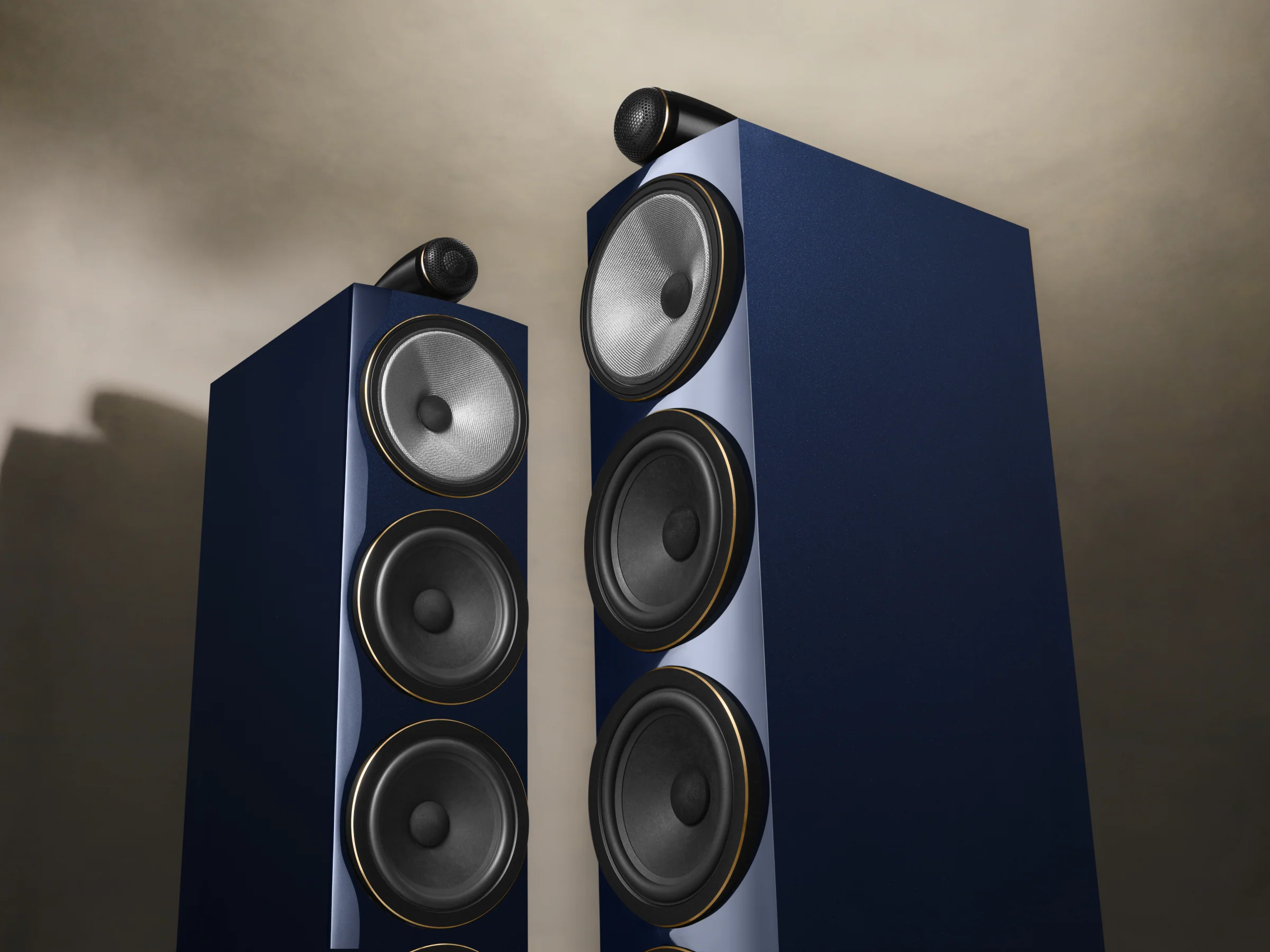 Naim Uniti Nova PE with Bowers & Wilkins 702 S3 Signature Floorstanding Speakers - Image 17