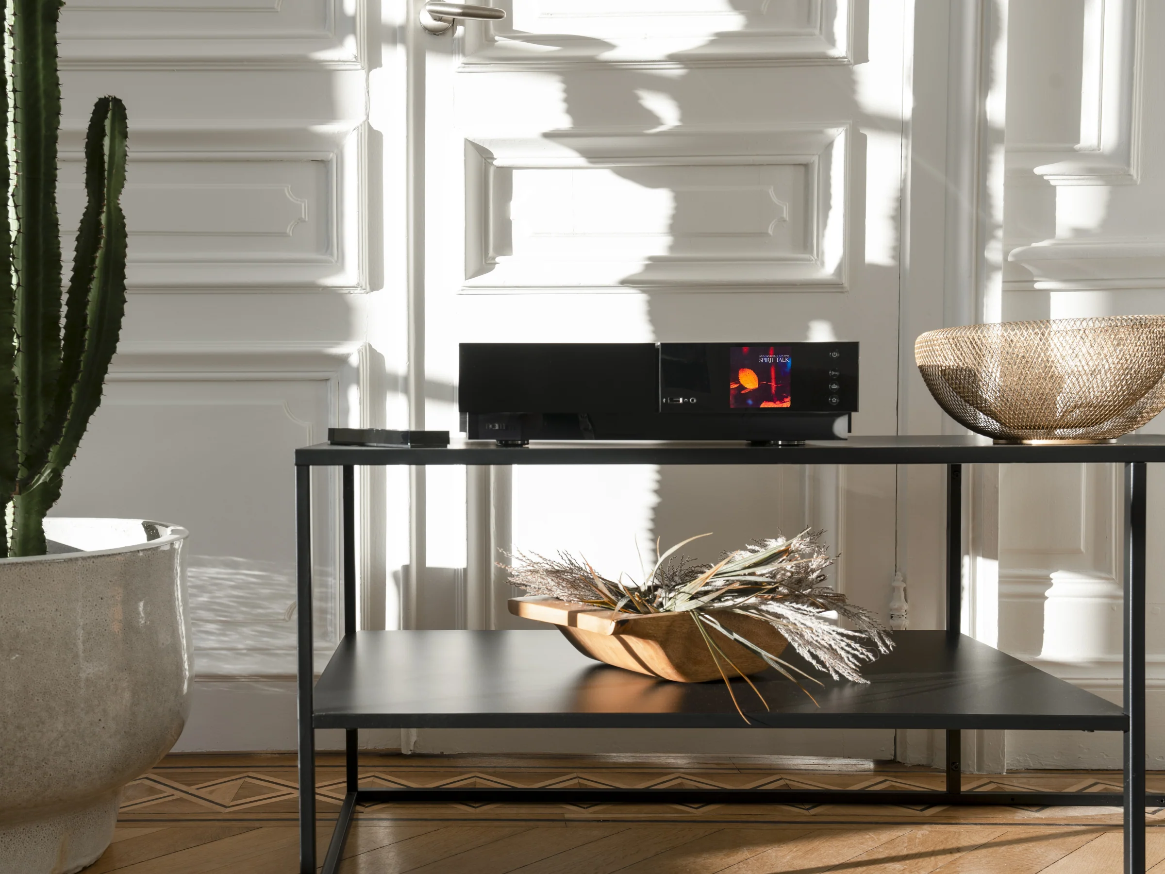 Naim Uniti Nova PE with KEF R7 META Floorstanding Speakers - Image 10