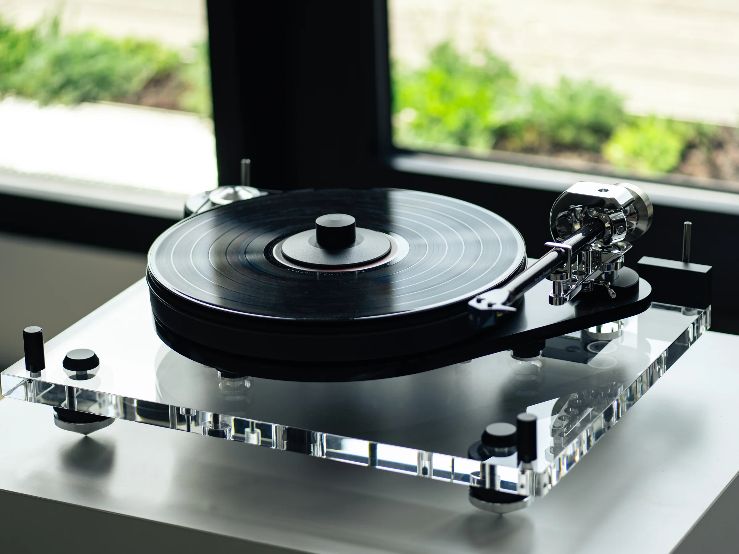 Pro-Ject 6 PerspeX Balanced Turntable UK SuperPack - Image 4