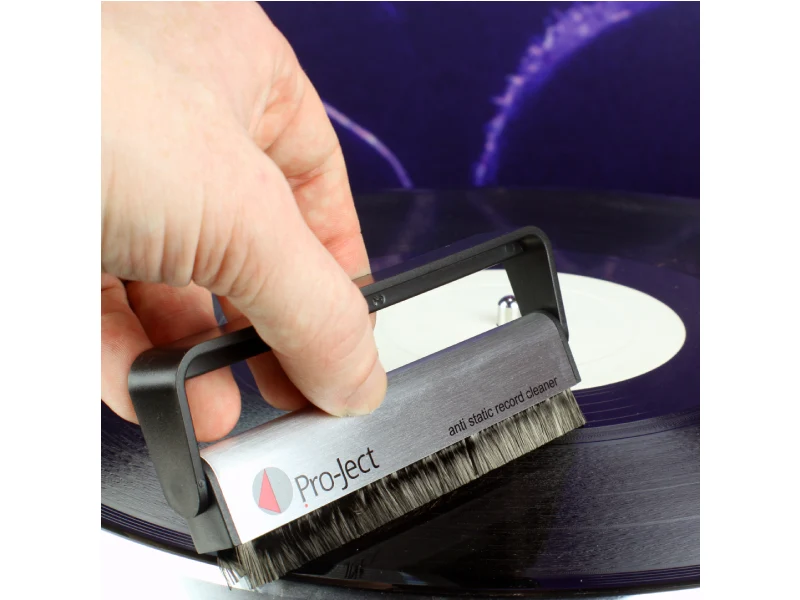 Pro-Ject Brush it Carbon fibre record brush - Image 3