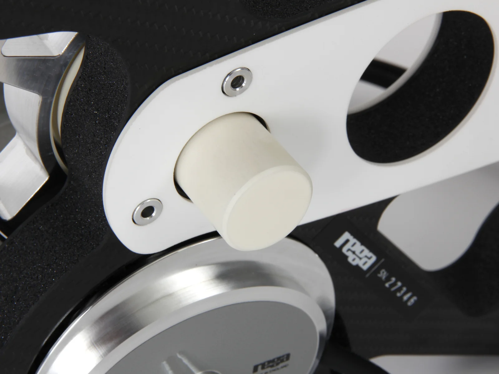 Rega NAIA Turntable - Image 7