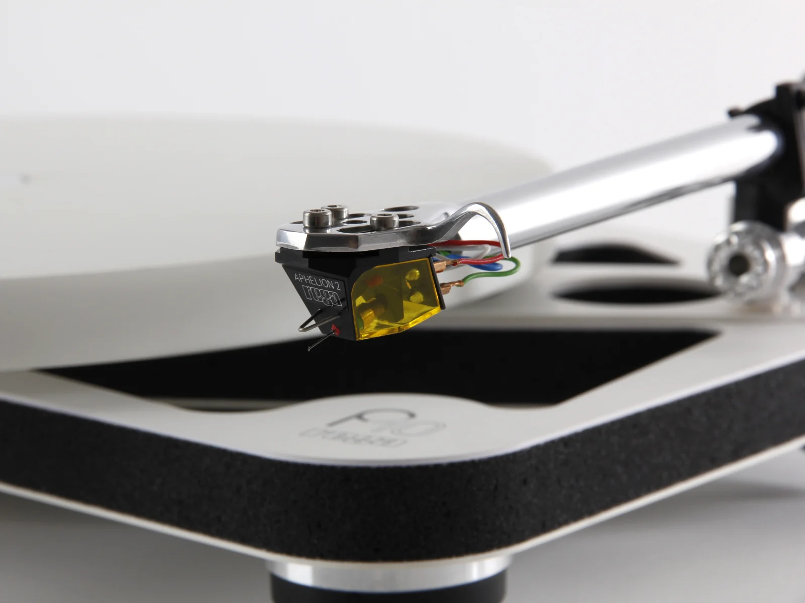 Rega Planar 10 Turntable - Image 13