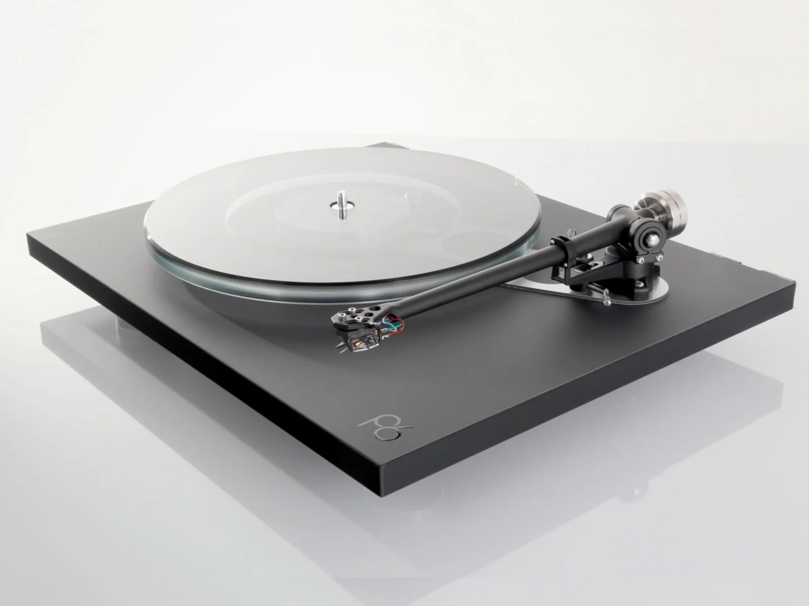 Rega Planar 6 Turntable - Image 10