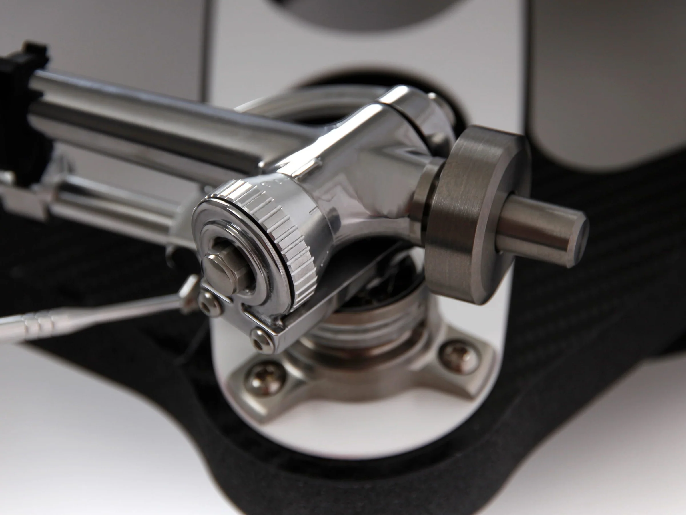 Rega RB TITANIUM Tonearm (Naia TT Reference Tonearm) - Image 3