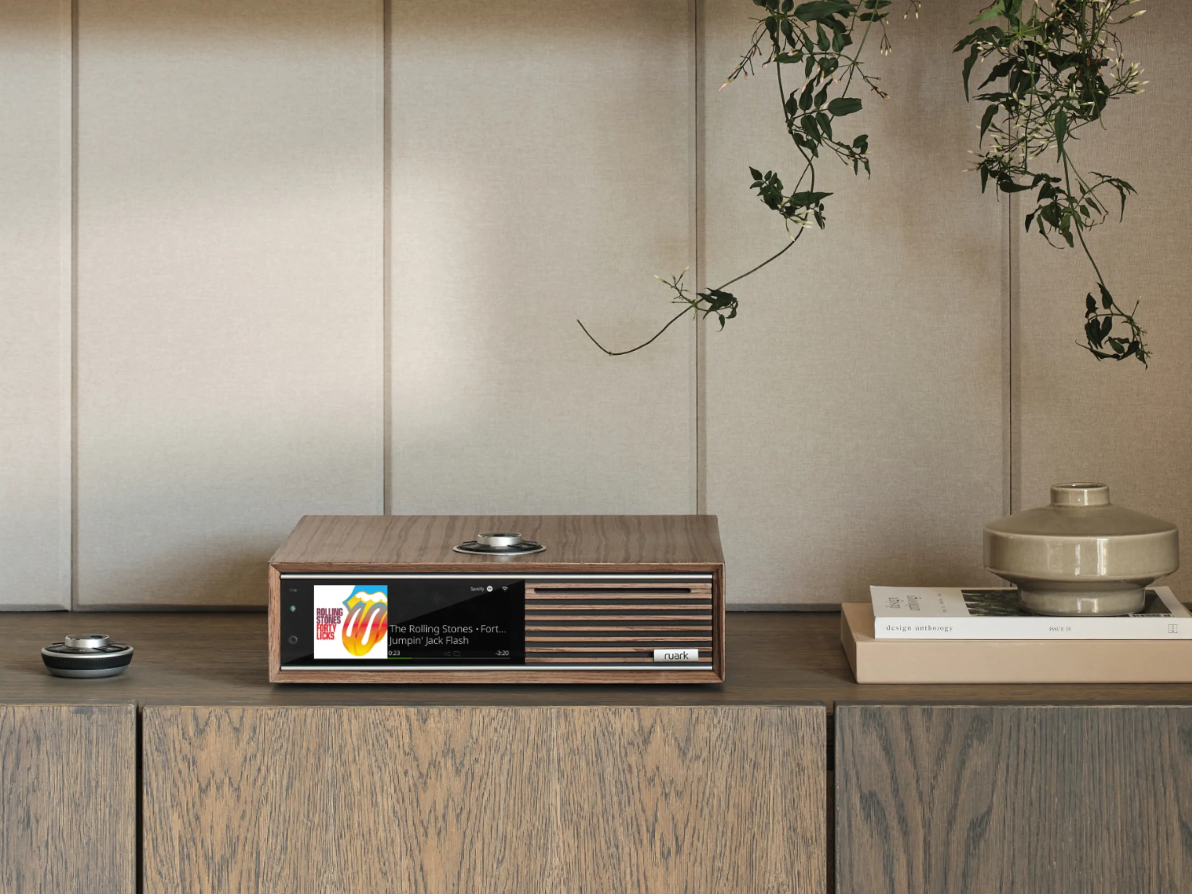 Ruark R710 with Talisman-R Floorstanding Speakers - Image 10