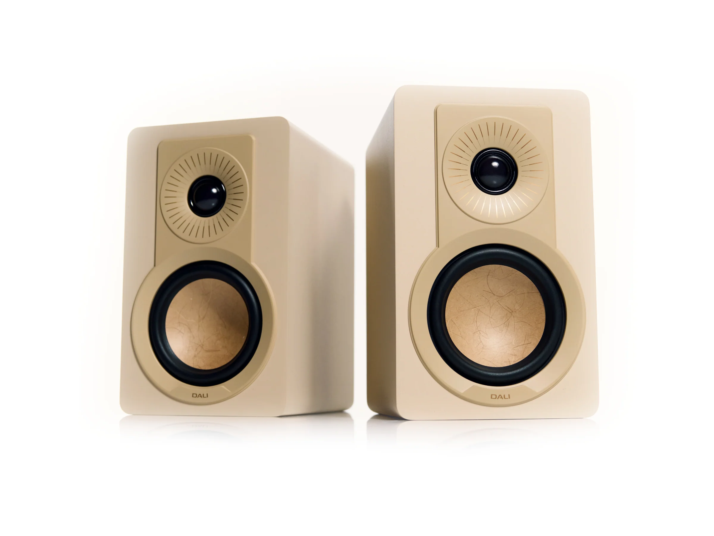 Bluesound Powernode (N331) with DALI Kupid Bookshelf Speaker (2025 Model) - Image 24