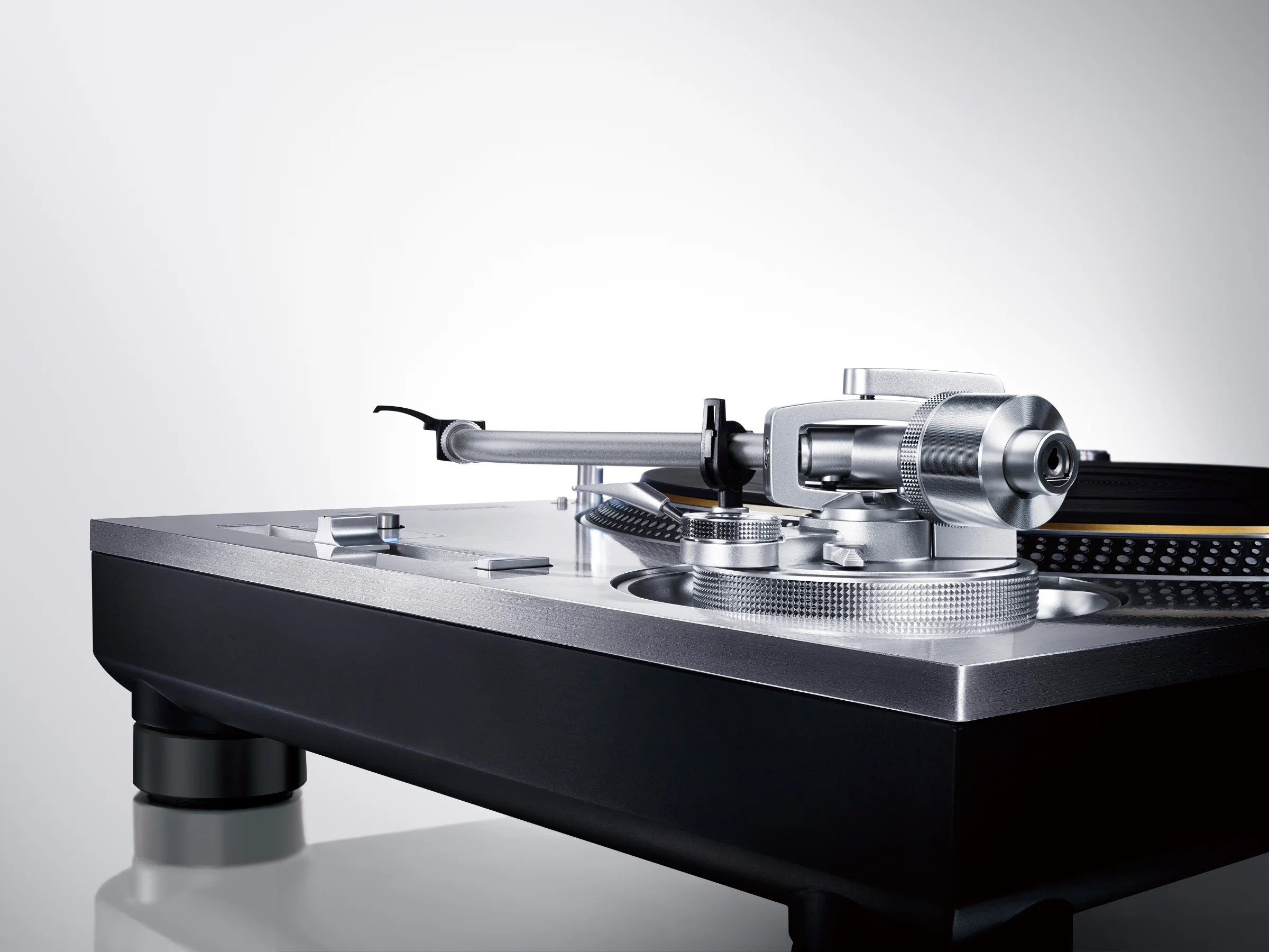 Technics SL-1200G Silver Turntable (Ex Demonstration) (in-store collection only) - Image 6